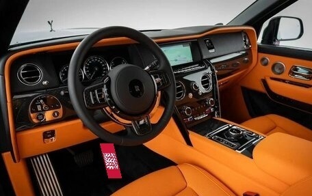 Rolls-Royce Cullinan, 2025 год, 65 000 000 рублей, 2 фотография