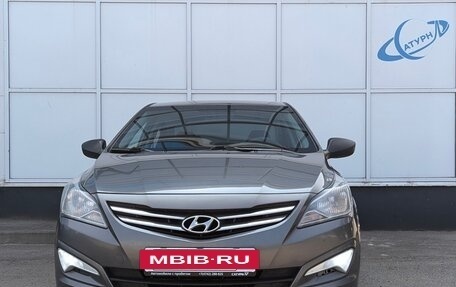 Hyundai Solaris II рестайлинг, 2015 год, 930 000 рублей, 2 фотография