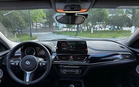 BMW 1 серия, 2021 год, 1 950 000 рублей, 6 фотография