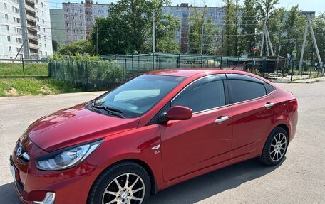 Hyundai Solaris II рестайлинг, 2012 год, 850 000 рублей, 2 фотография