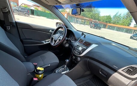 Hyundai Solaris II рестайлинг, 2012 год, 850 000 рублей, 11 фотография