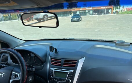 Hyundai Solaris II рестайлинг, 2012 год, 850 000 рублей, 12 фотография