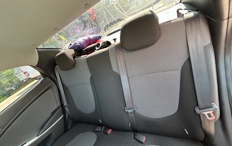 Hyundai Solaris II рестайлинг, 2012 год, 850 000 рублей, 17 фотография