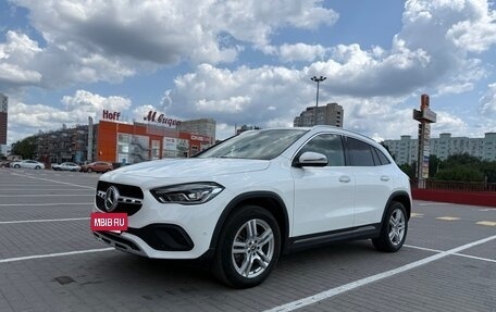 Mercedes-Benz GLA, 2021 год, 3 850 000 рублей, 2 фотография