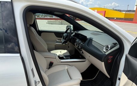 Mercedes-Benz GLA, 2021 год, 3 850 000 рублей, 28 фотография
