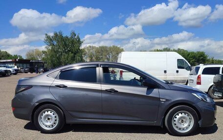 Hyundai Solaris II рестайлинг, 2014 год, 850 000 рублей, 2 фотография