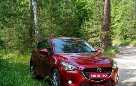Mazda Demio IV, 2015 год, 1 230 000 рублей, 1 фотография