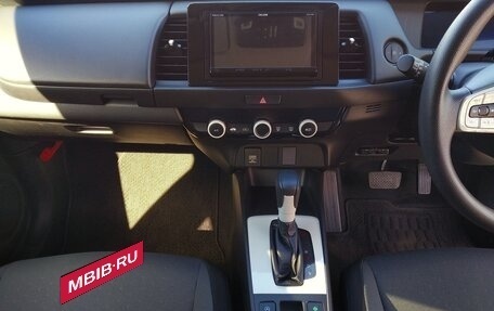 Honda Fit, 2020 год, 1 350 000 рублей, 17 фотография