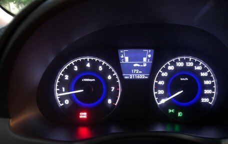Hyundai Solaris II рестайлинг, 2012 год, 750 000 рублей, 7 фотография