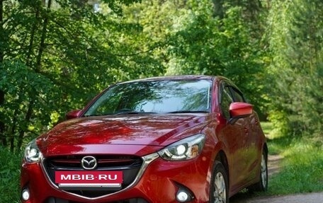 Mazda Demio IV, 2015 год, 1 230 000 рублей, 5 фотография