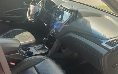 Hyundai Santa Fe III рестайлинг, 2012 год, 1 830 000 рублей, 16 фотография
