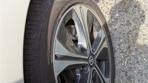 Nissan Leaf II, 2019 год, 1 250 000 рублей, 27 фотография