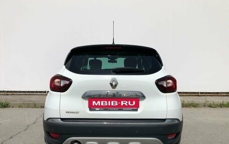 Renault Kaptur I рестайлинг, 2017 год, 1 480 000 рублей, 6 фотография