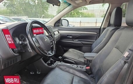 Mitsubishi Outlander III рестайлинг 3, 2013 год, 1 199 000 рублей, 16 фотография