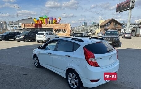Hyundai Solaris II рестайлинг, 2013 год, 850 000 рублей, 9 фотография
