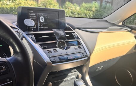 Lexus NX I, 2017 год, 3 150 000 рублей, 5 фотография