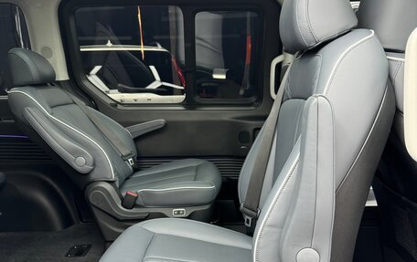 Hyundai Staria, 2022 год, 5 900 000 рублей, 17 фотография