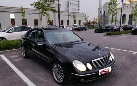 Mercedes-Benz E-Класс, 2005 год, 820 000 рублей, 2 фотография