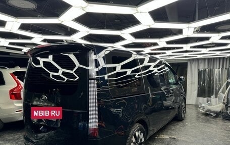 Hyundai Staria, 2022 год, 5 900 000 рублей, 4 фотография