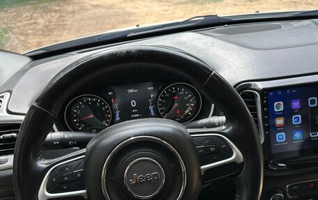 Jeep Compass II, 2018 год, 2 050 000 рублей, 13 фотография