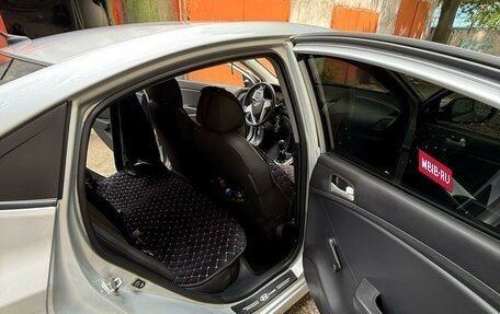 Hyundai Solaris II рестайлинг, 2011 год, 689 000 рублей, 19 фотография