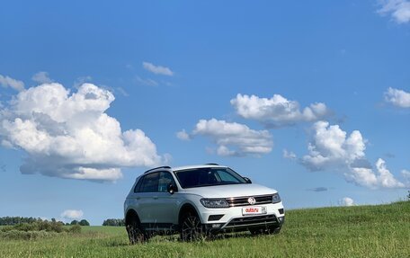 Volkswagen Tiguan II, 2020 год, 2 700 000 рублей, 3 фотография