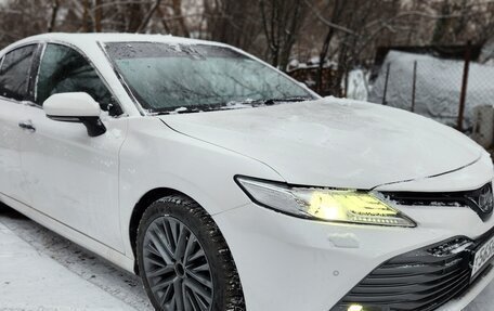 Toyota Camry, 2019 год, 2 749 000 рублей, 3 фотография