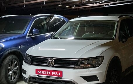 Volkswagen Tiguan II, 2020 год, 2 700 000 рублей, 8 фотография