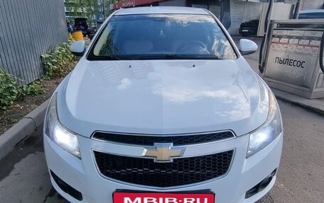 Chevrolet Cruze II, 2010 год, 450 000 рублей, 4 фотография