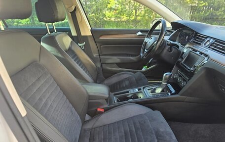 Volkswagen Passat B8 рестайлинг, 2017 год, 2 245 000 рублей, 15 фотография