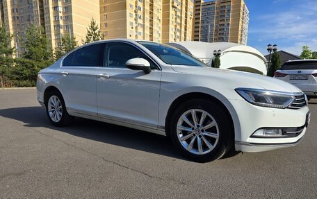 Volkswagen Passat B8 рестайлинг, 2017 год, 2 245 000 рублей, 20 фотография