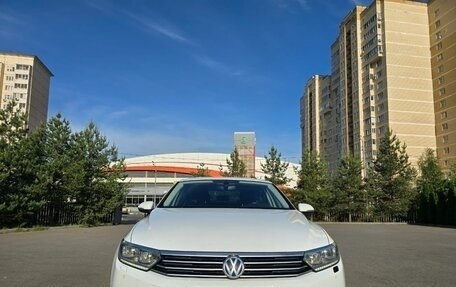Volkswagen Passat B8 рестайлинг, 2017 год, 2 245 000 рублей, 16 фотография