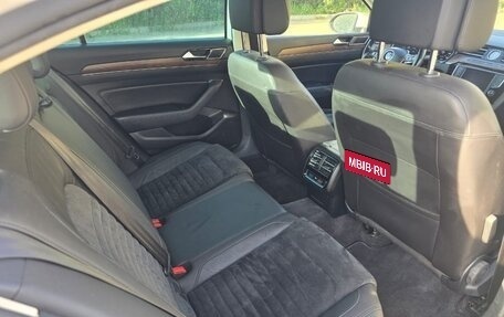 Volkswagen Passat B8 рестайлинг, 2017 год, 2 245 000 рублей, 22 фотография