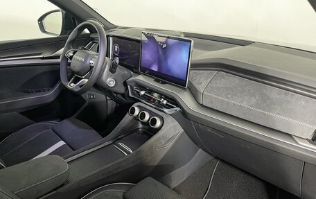 Skoda Kodiaq, 2025 год, 5 700 000 рублей, 13 фотография