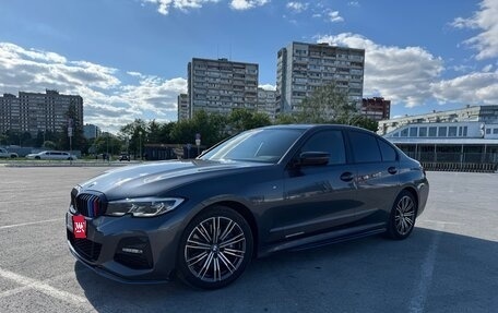 BMW 3 серия, 2019 год, 3 950 000 рублей, 1 фотография