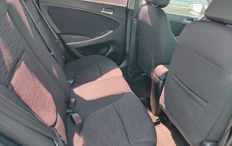 Hyundai Solaris II рестайлинг, 2015 год, 908 000 рублей, 15 фотография