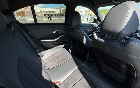 BMW 3 серия, 2019 год, 3 950 000 рублей, 13 фотография