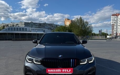 BMW 3 серия, 2019 год, 3 950 000 рублей, 2 фотография