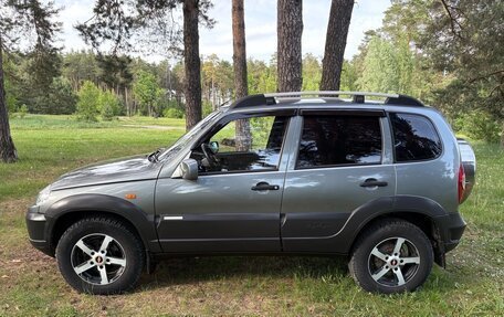 Chevrolet Niva I рестайлинг, 2011 год, 595 000 рублей, 5 фотография