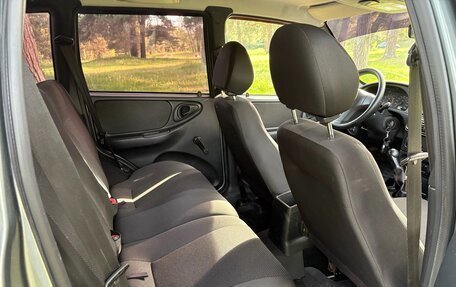 Chevrolet Niva I рестайлинг, 2011 год, 595 000 рублей, 15 фотография