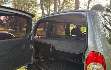 Chevrolet Niva I рестайлинг, 2011 год, 595 000 рублей, 17 фотография