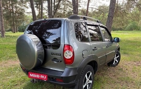 Chevrolet Niva I рестайлинг, 2011 год, 595 000 рублей, 4 фотография