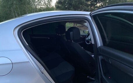Volkswagen Passat B7, 2011 год, 880 000 рублей, 6 фотография