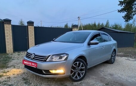 Volkswagen Passat B7, 2011 год, 880 000 рублей, 12 фотография