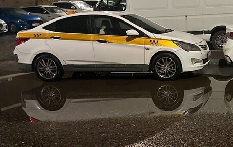 Hyundai Solaris II рестайлинг, 2016 год, 520 000 рублей, 1 фотография