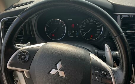 Mitsubishi Outlander III рестайлинг 3, 2014 год, 1 280 000 рублей, 1 фотография