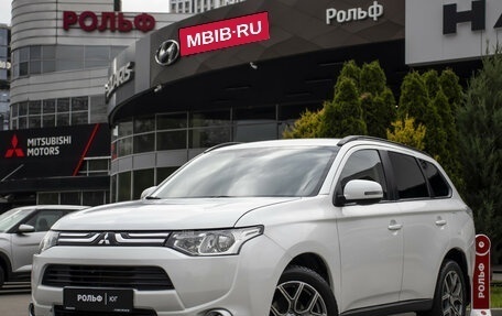 Mitsubishi Outlander III рестайлинг 3, 2013 год, 1 335 000 рублей, 1 фотография