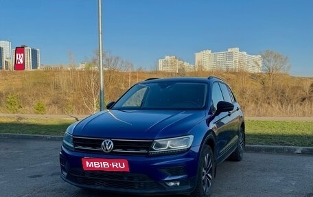 Volkswagen Tiguan II, 2020 год, 2 300 000 рублей, 1 фотография