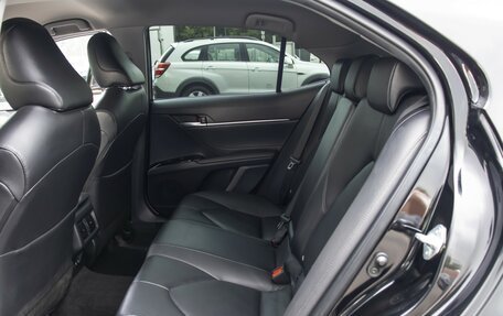 Toyota Camry, 2020 год, 2 395 000 рублей, 10 фотография