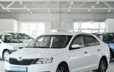 Skoda Rapid I, 2015 год, 949 000 рублей, 2 фотография